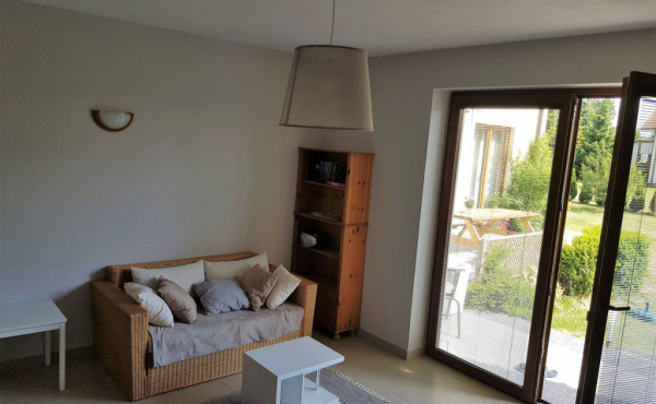 la-casa-wohnraum-im-eg-inkl-kueche